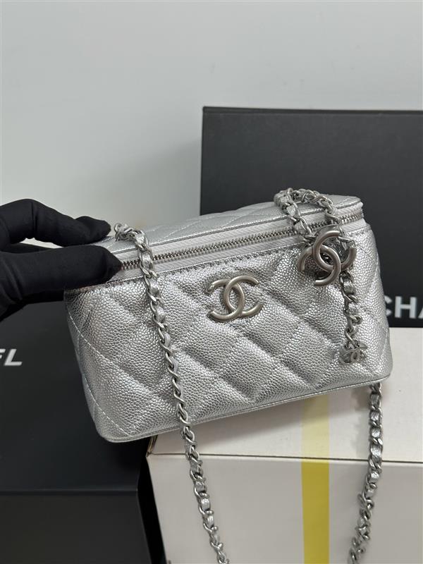 2026127205141615 700